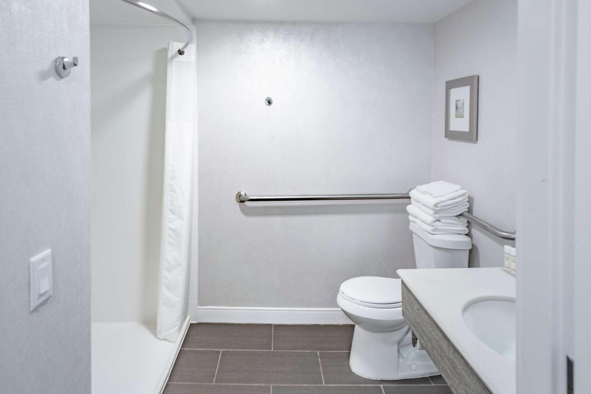 Hampton Inn Waco North Экстерьер фото