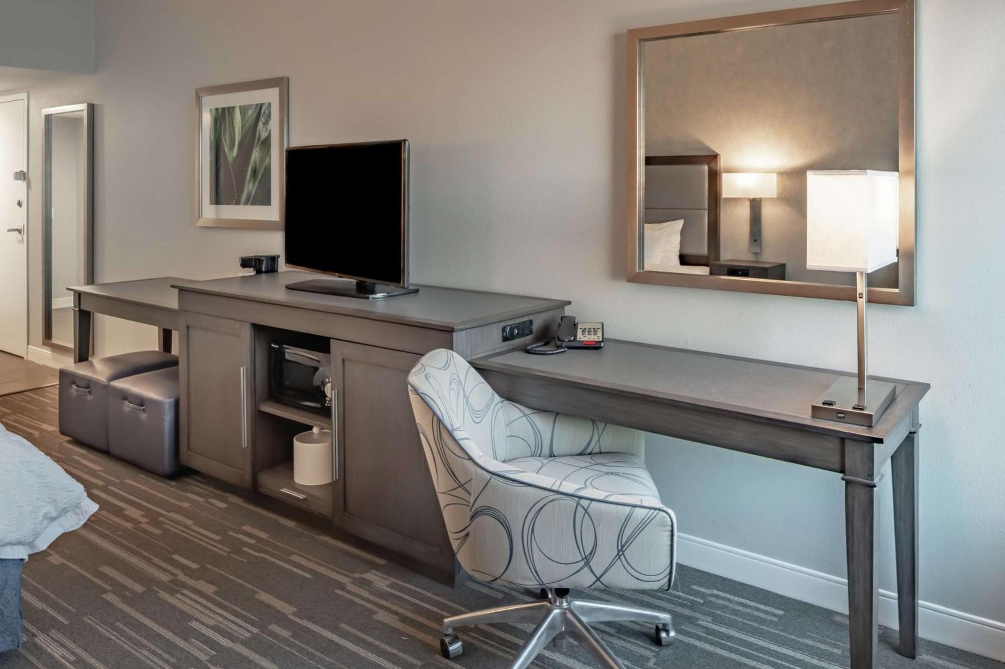 Hampton Inn Waco North Экстерьер фото