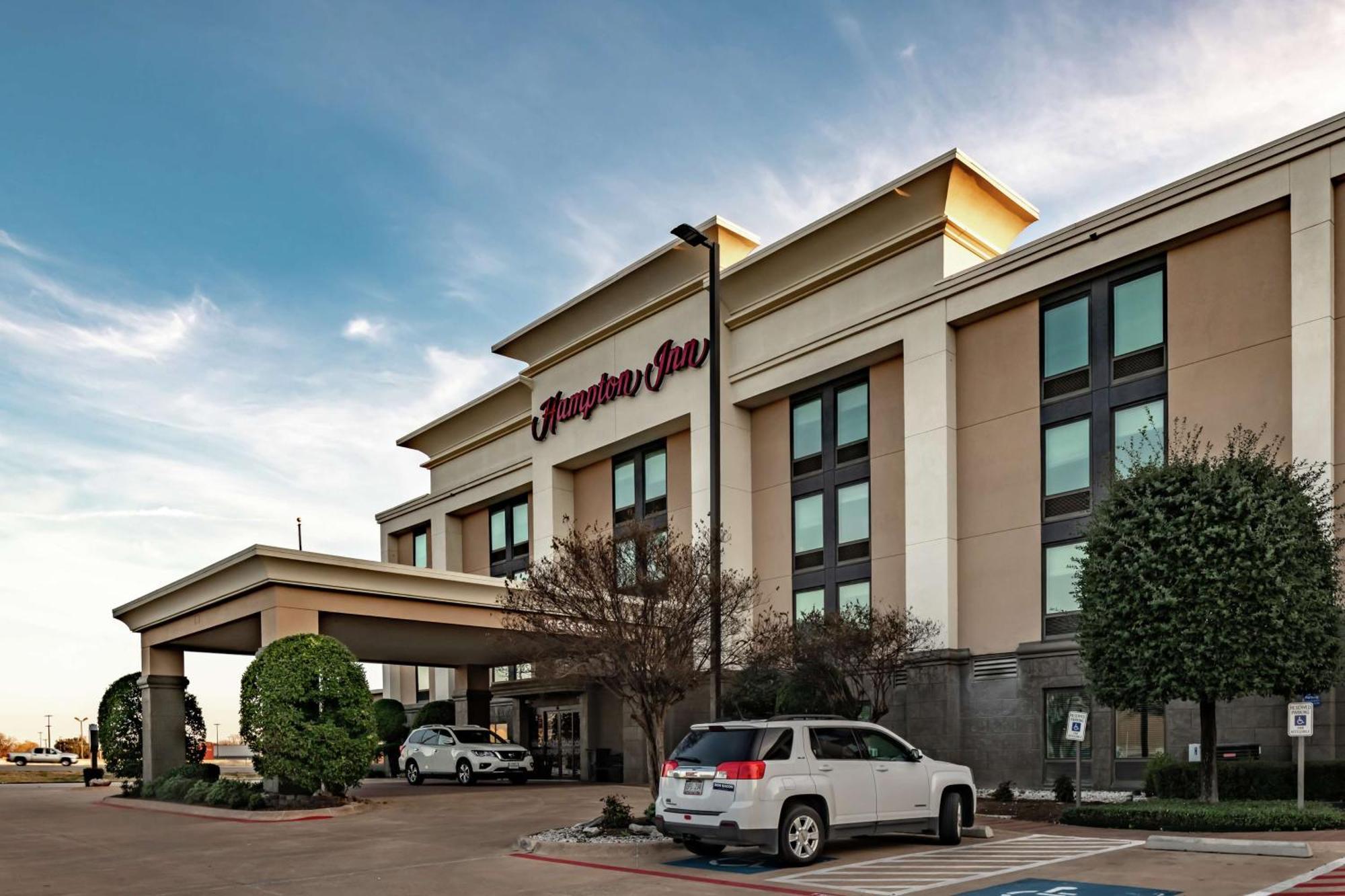 Hampton Inn Waco North Экстерьер фото