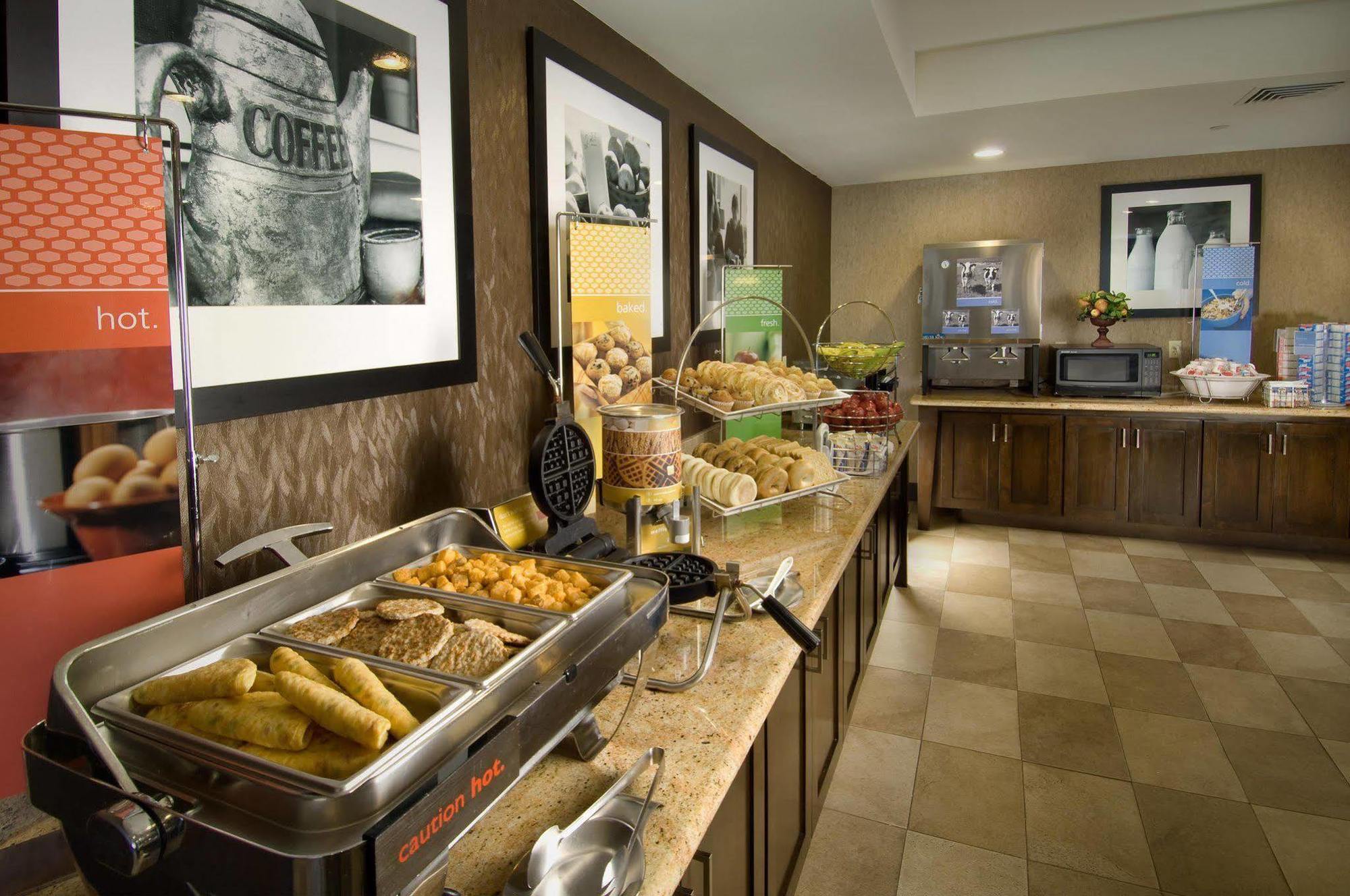 Hampton Inn Waco North Экстерьер фото